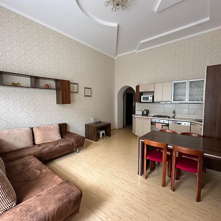 Apartment Sadova Karlovy Vary Exterior photo